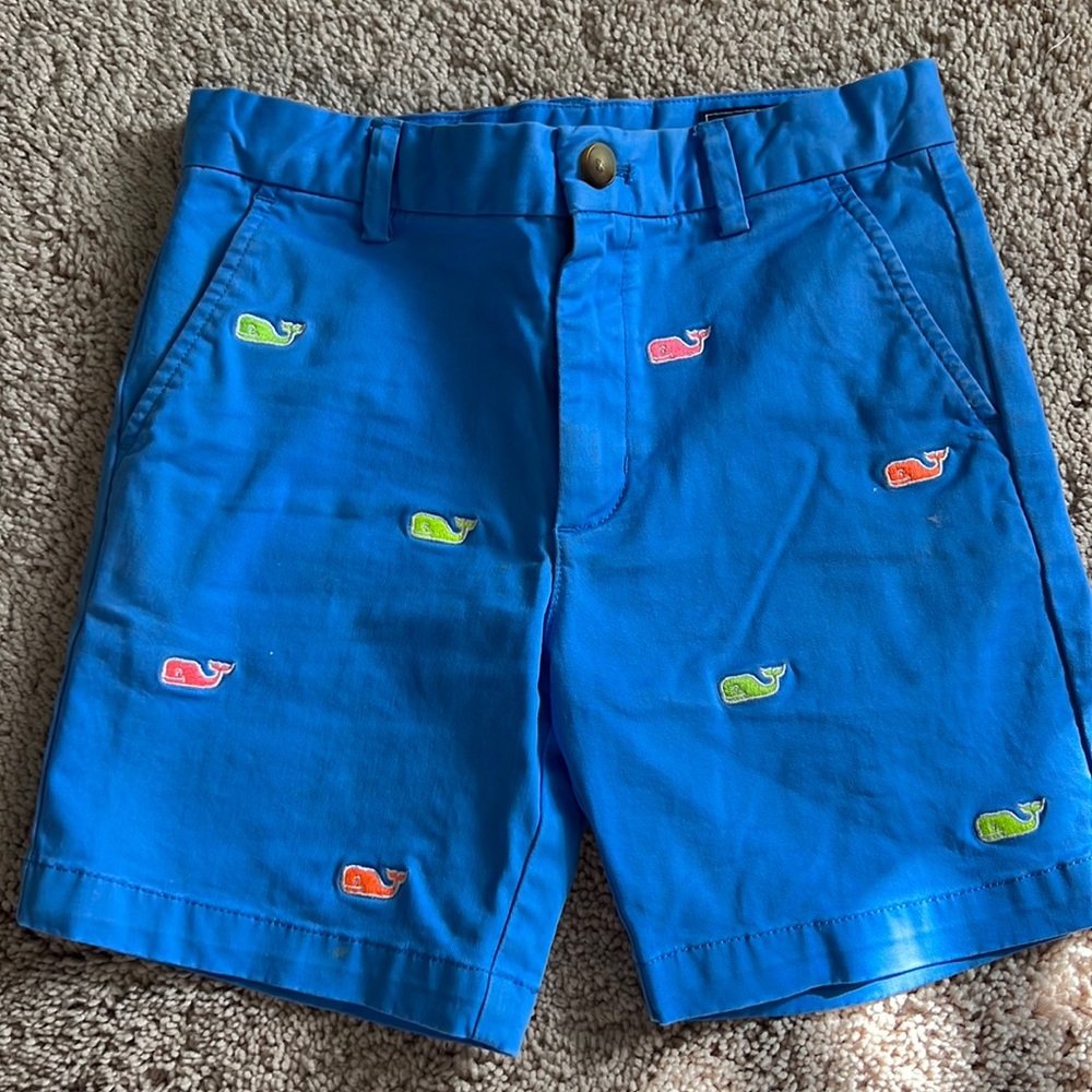 Boys Vineyard Vines embroidered shorts Size 6